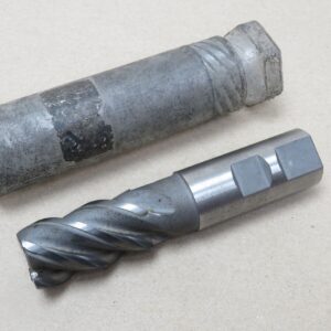 E14025R04 25mm Brazed Carbide 25mm Weldon Shank End Mill MC1224 RED