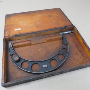 Outside Micrometer Moore & Wright GM064 Imperial 11" - 12" ME4127 RED2