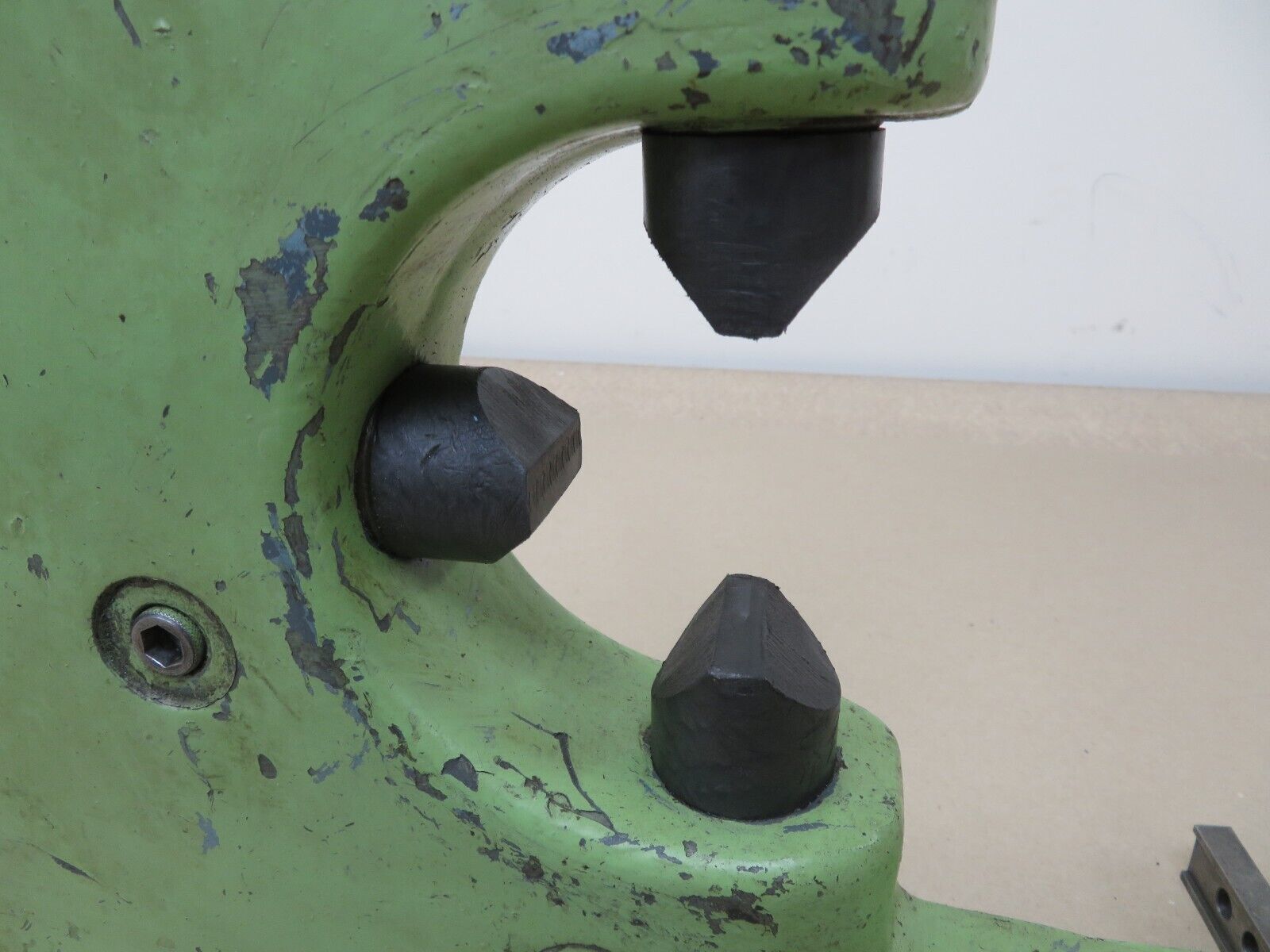 7" Centre Height Travelling Steady For DSG Dean Smith & Grace - Image 2