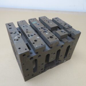 Cast Iron Cube 240 x 190 x 160mm Well Used AP220